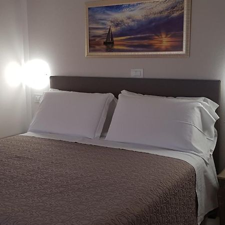 Hotel Margherita Meuble Sirmione Luaran gambar