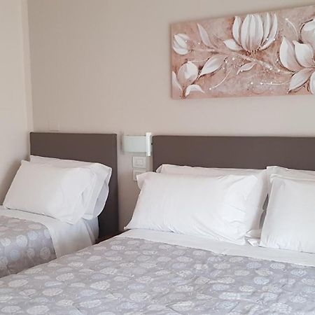 Hotel Margherita Meuble Sirmione Luaran gambar