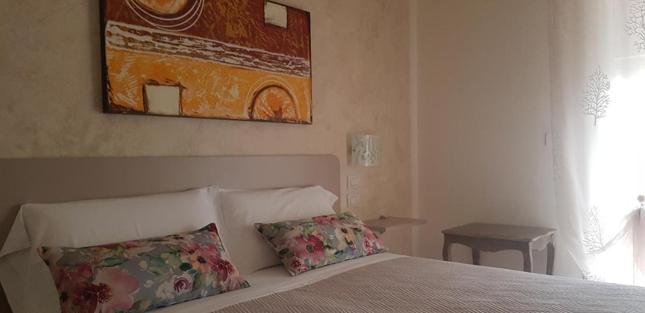 Hotel Margherita Meuble Sirmione Bilik gambar