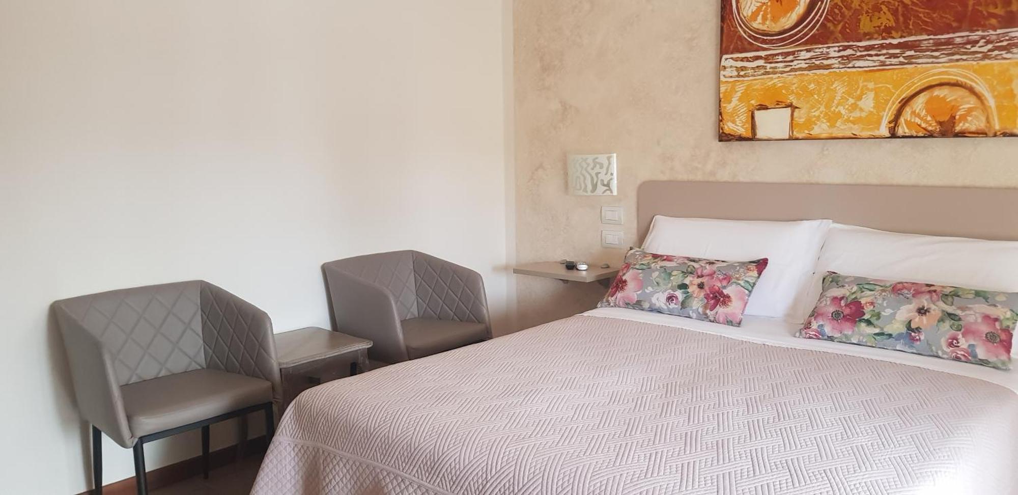 Hotel Margherita Meuble Sirmione Bilik gambar