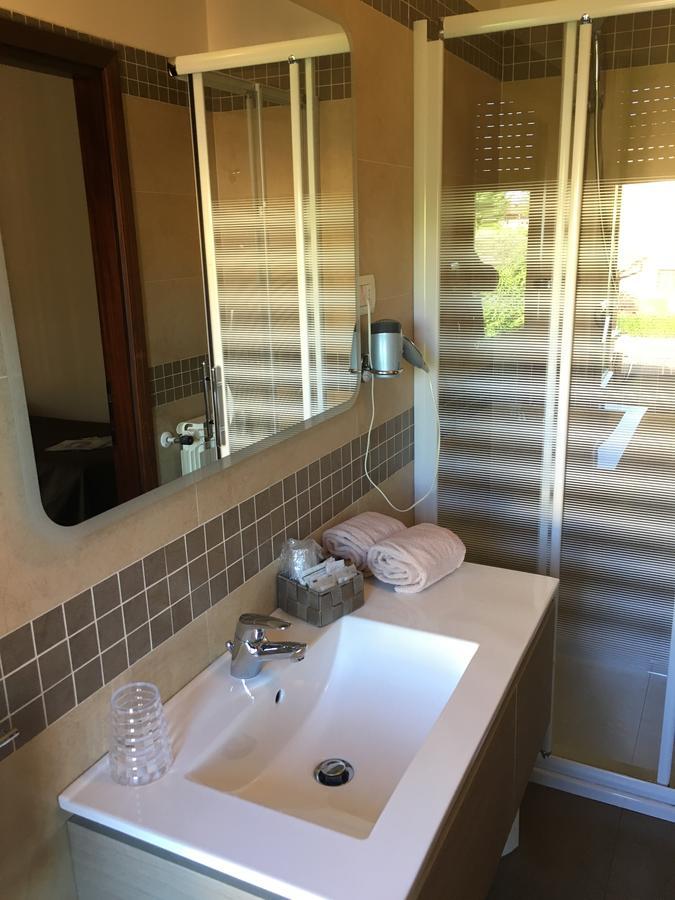 Hotel Margherita Meuble Sirmione Luaran gambar