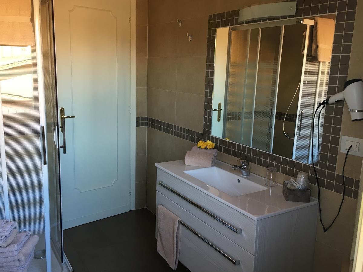 Hotel Margherita Meuble Sirmione Luaran gambar