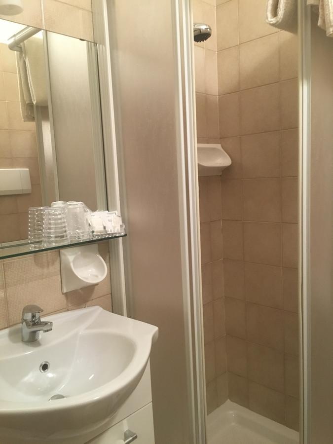 Hotel Margherita Meuble Sirmione Luaran gambar