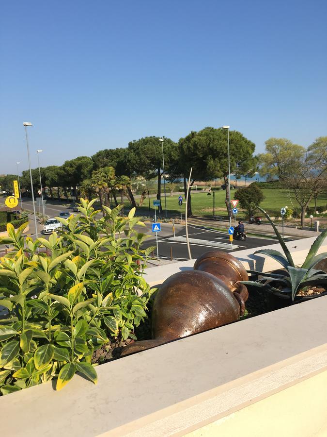 Hotel Margherita Meuble Sirmione Luaran gambar